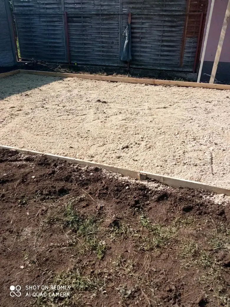 Homokágyazat zsaluzatban, Cegléd